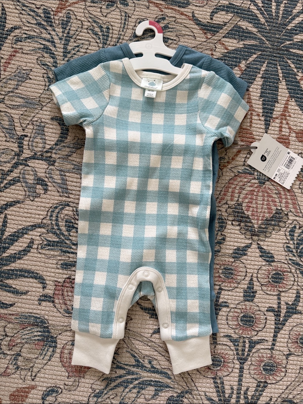 Cloud island newborn 2pc set nwt